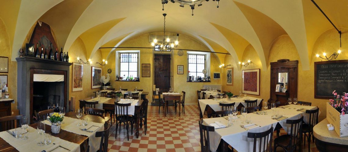 trattoria il gallo interno